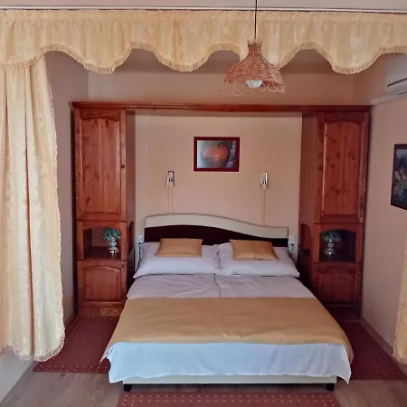 Апартаменты Jazmin-szieszta Apartmanhaz