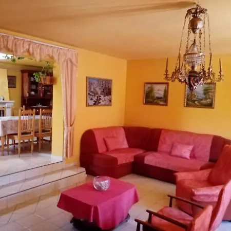 Jazmin-szieszta Apartmanhaz Apartment *