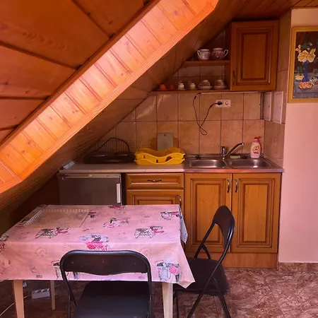 Jazmin-szieszta Apartmanhaz Апартаменты *